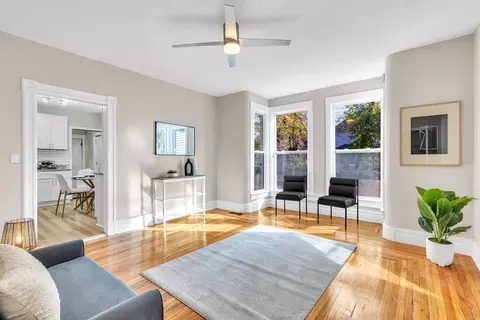 184 King St, Springfield, MA 01109 photo 4