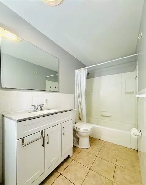5 Washington St #D1, Reading, MA 01867 photo 5