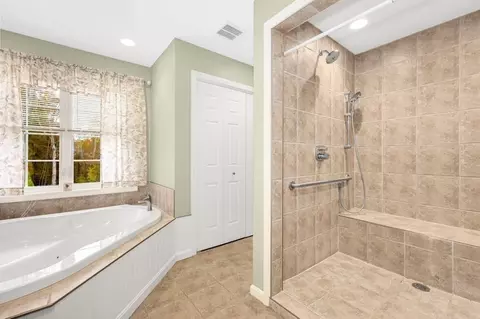 4 Avery Path, Worcester, MA 01603 photo 19