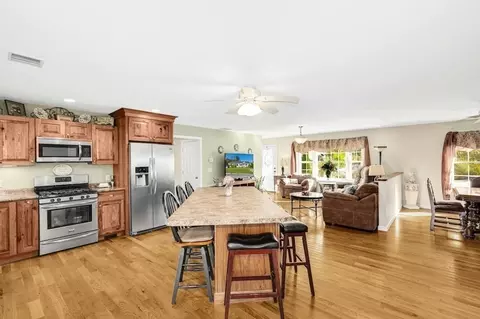 4 Avery Path, Worcester, MA 01603 photo 13