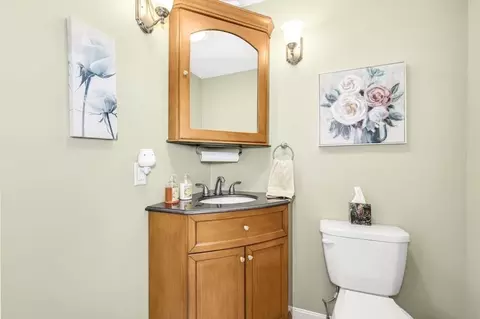 4 Avery Path, Worcester, MA 01603 photo 17