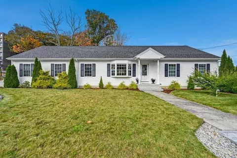 4 Avery Path, Worcester, MA 01603 photo 2