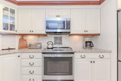 Kitchen - 283 E Main St #11, Norton, MA 02766 photo 4 of 8