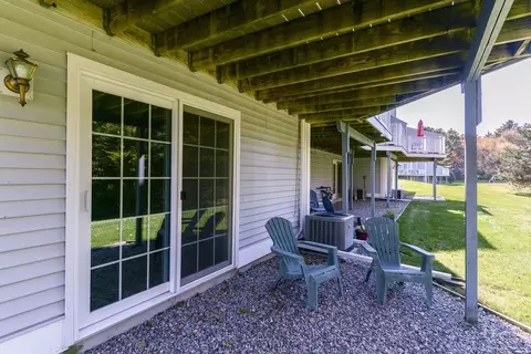 Exterior - 283 E Main St #11, Norton, MA 02766 photo 2 of 10