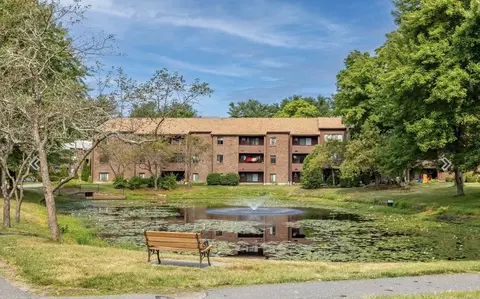 15 Davis Rd #A-14, Acton, MA 01720