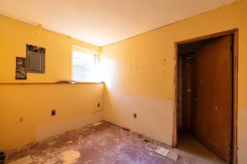 33 Pine Ave, Randolph, MA 02368 photo 38