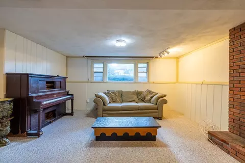 33 Pine Ave, Randolph, MA 02368 photo 31