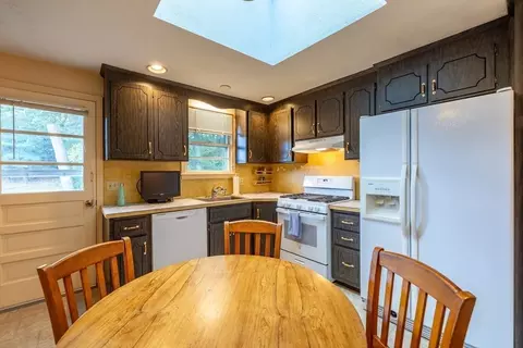 33 Pine Ave, Randolph, MA 02368 photo 18