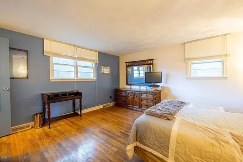 33 Pine Ave, Randolph, MA 02368 photo 24