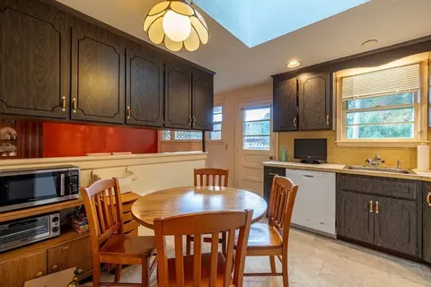 33 Pine Ave, Randolph, MA 02368 photo 17