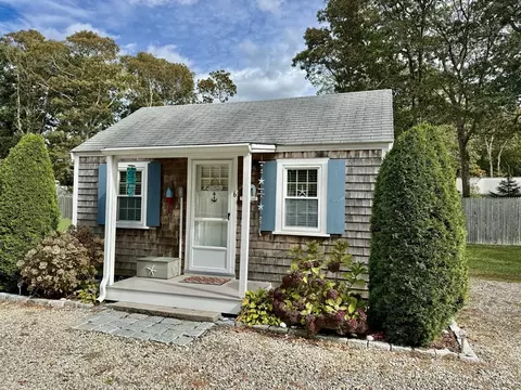 90 Seaview Ave #6F, Yarmouth, MA 02664