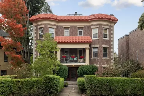 32 Robinwood Ave #3, Boston, MA 02130
