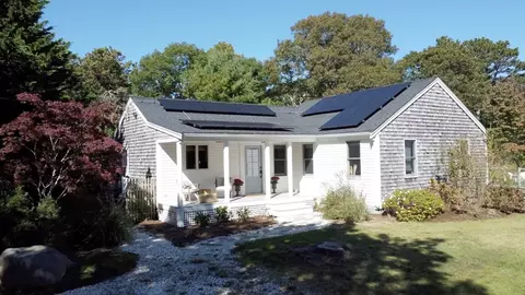 981 Long Pond Rd, Brewster, MA 02631