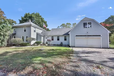 15 Gallison St, Franklin, MA 02038