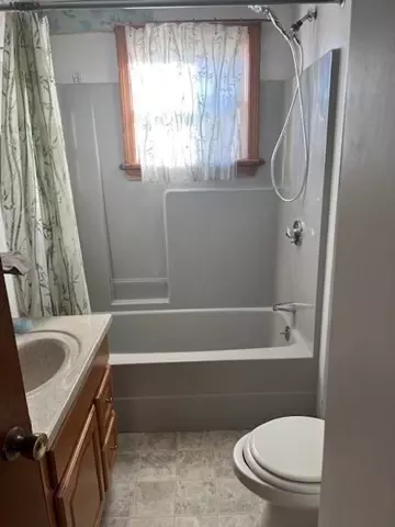 90 Johnson St, Fall River, MA 02723 photo 5