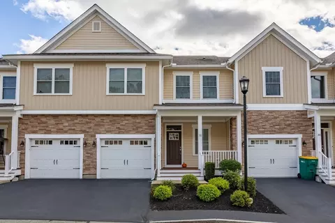100 Baldwin Ave #31, Woburn, MA 01801