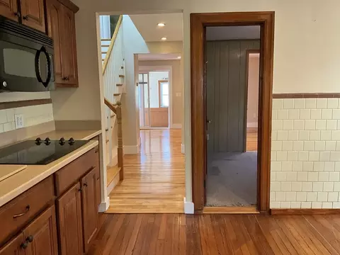 28 Wall St, Worcester, MA 01604 photo 8