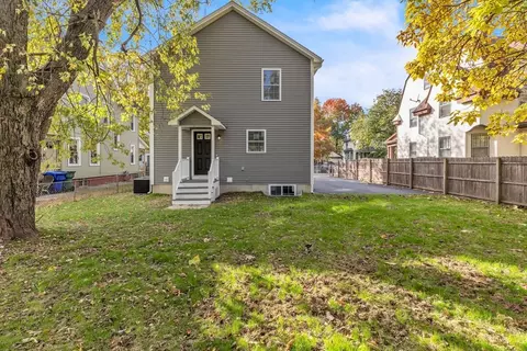 Exterior - 125 Yale St, Springfield, MA 01109 photo 5 of 6