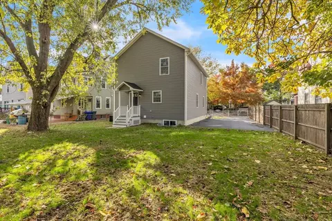 Exterior - 125 Yale St, Springfield, MA 01109 photo 4 of 6