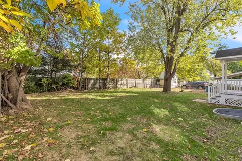 Exterior - 125 Yale St, Springfield, MA 01109 photo 3 of 6