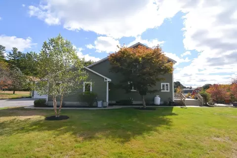 95 Mendon St, Upton, MA 01568 photo 38