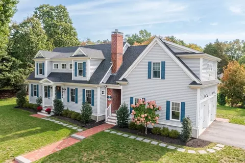 24 Arrowwood St, Cohasset, MA 02025