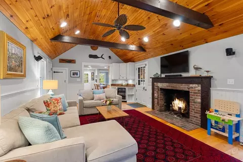 140 Walpole St, Dover, MA 02030 photo 7