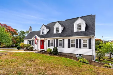 30 Ridge Ave, Lynn, MA 01904