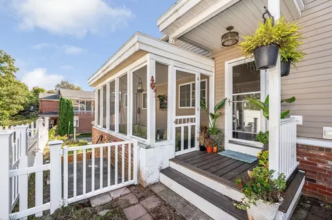 10 Cleveland St, Salem, MA 01970