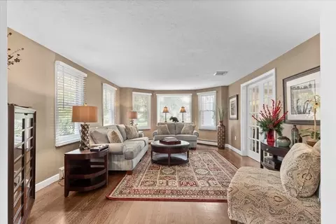 137 Baker St, Walpole, MA 02081 photo 8
