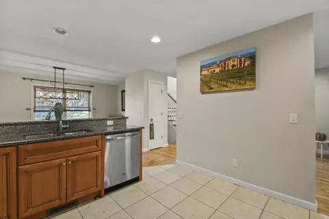 Entry Way - 69 Progressive St, Worcester, MA 01604 photo 1 of 1