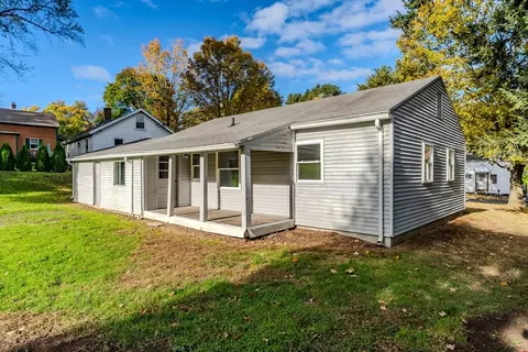 24 Ryan Rd, Northampton, MA 01062 photo 4