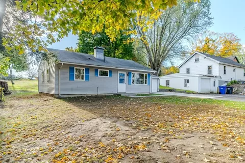 24 Ryan Rd, Northampton, MA 01062 photo 2