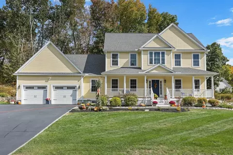 30 Windstone Dr, Northbridge, MA 01534