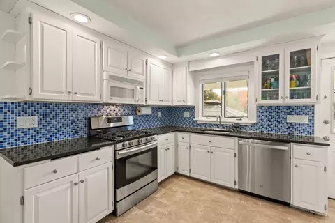 58 Beech St, Dedham, MA 02026 photo 13
