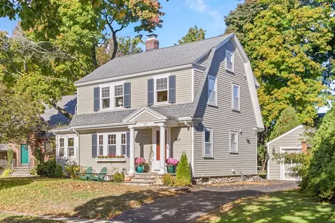 50 Clifford St, Melrose, MA 02176