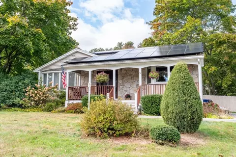 14 Payton St, Dracut, MA 01826