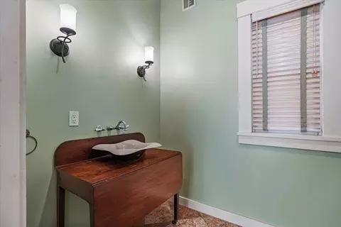 11 Berwick Ln, Worcester, MA 01602 photo 21