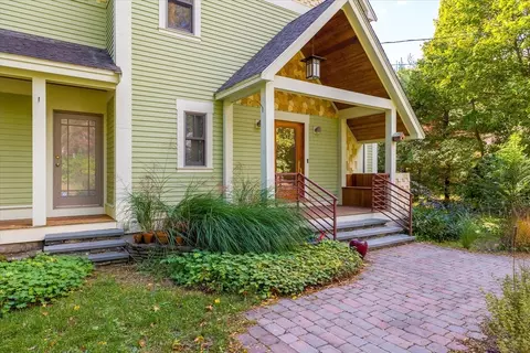 11 Berwick Ln, Worcester, MA 01602 photo 4