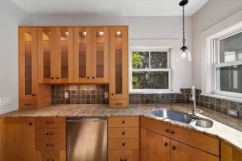 11 Berwick Ln, Worcester, MA 01602 photo 16