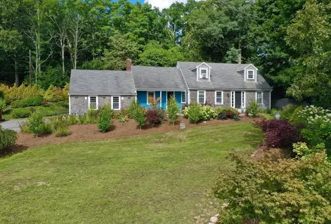 7 Hill Dale Rd, Plymouth, MA 02360