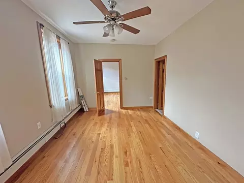 Living - 2 Powers Ct, Boston, MA 02109 photo 2 of 2