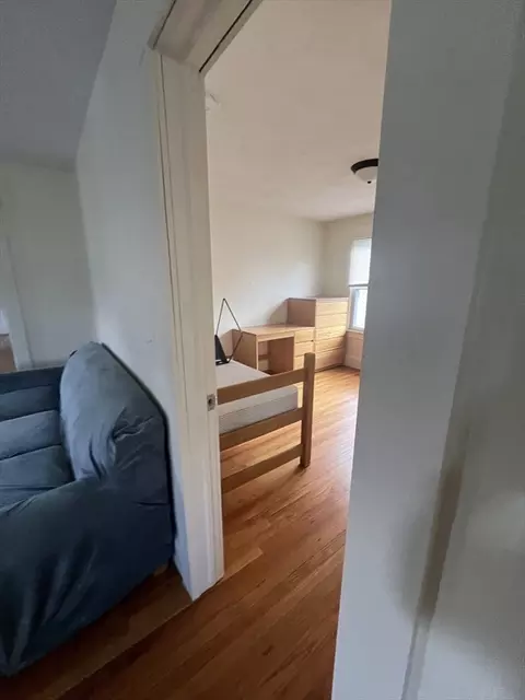 183 Middlesex St, Springfield, MA 01109 photo 24