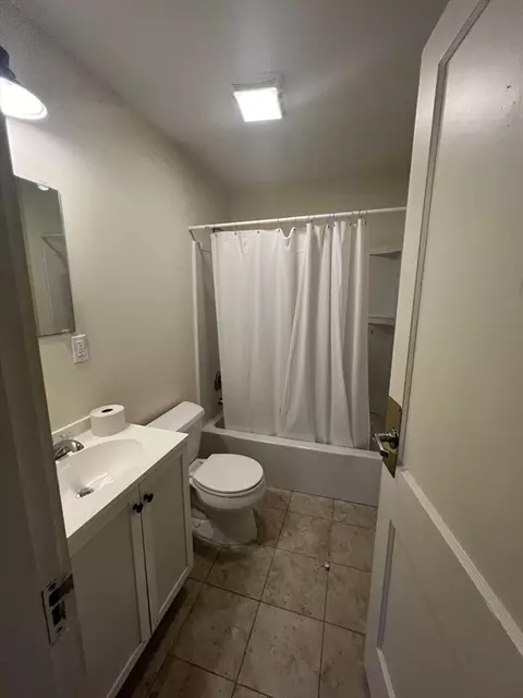 183 Middlesex St, Springfield, MA 01109 photo 35