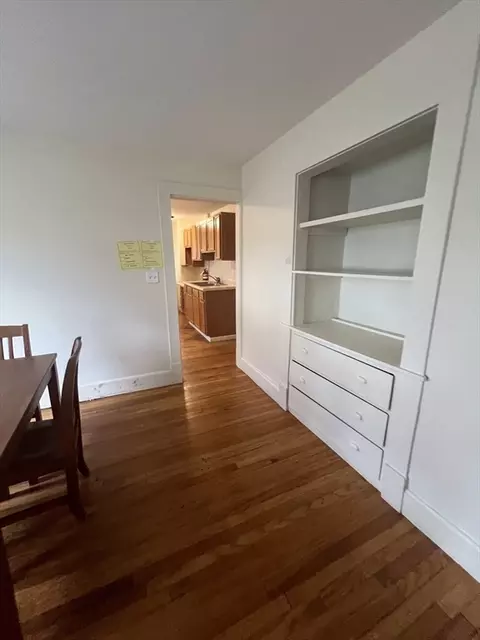 183 Middlesex St, Springfield, MA 01109 photo 12