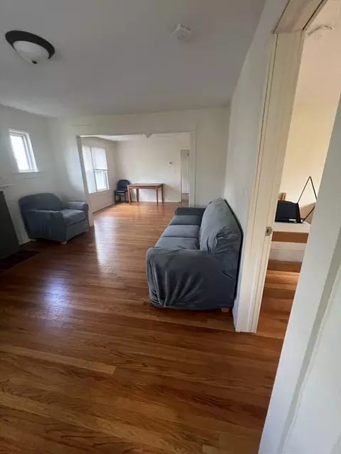 183 Middlesex St, Springfield, MA 01109 photo 23