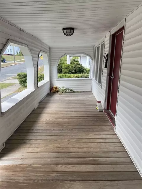 183 Middlesex St, Springfield, MA 01109 photo 6