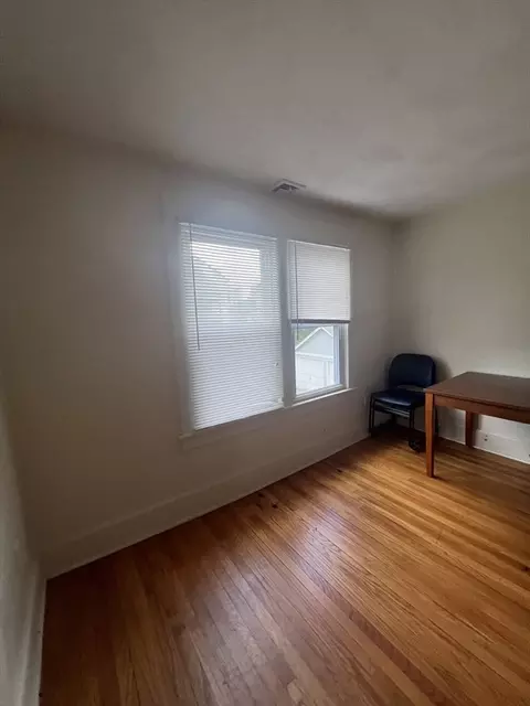183 Middlesex St, Springfield, MA 01109 photo 27