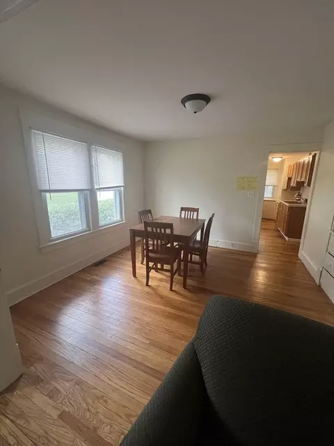 183 Middlesex St, Springfield, MA 01109 photo 11