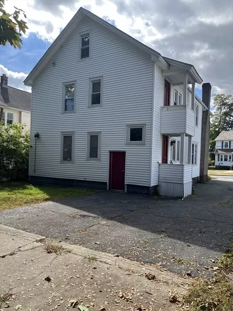 183 Middlesex St, Springfield, MA 01109 photo 4